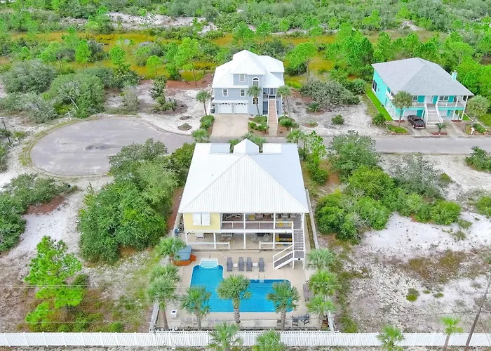 The Yellow House At Herons Walk Pensacola